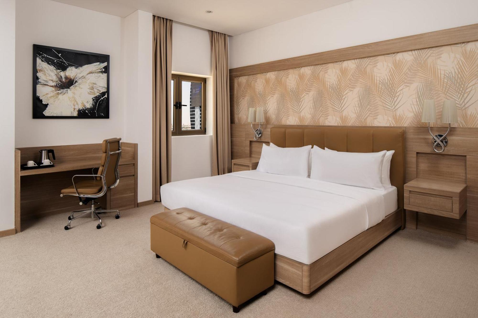 カールトン アル モアイベッド ホテル ダンマーム エクステリア 写真 A bedroom at the hotel